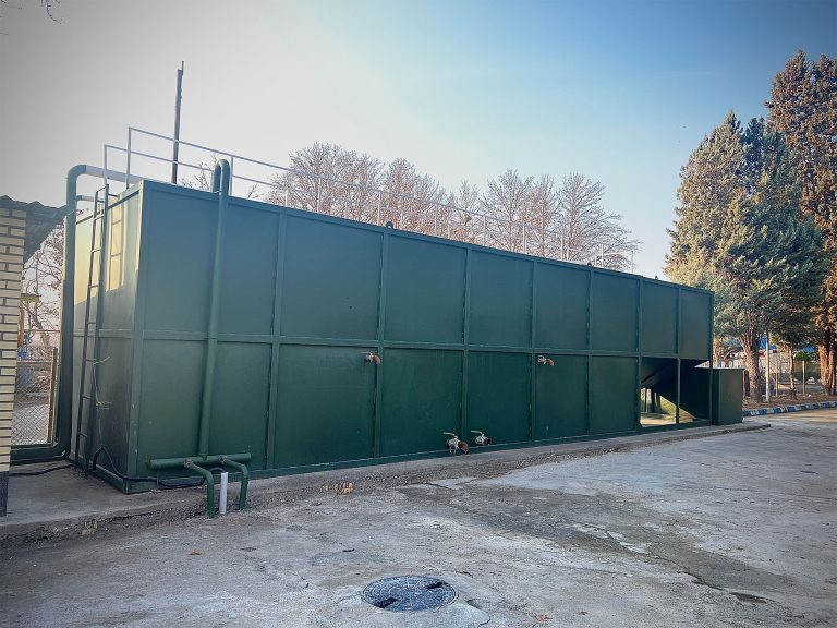 تصفیه خانه فاضلاب در شرکت غنچه پرور